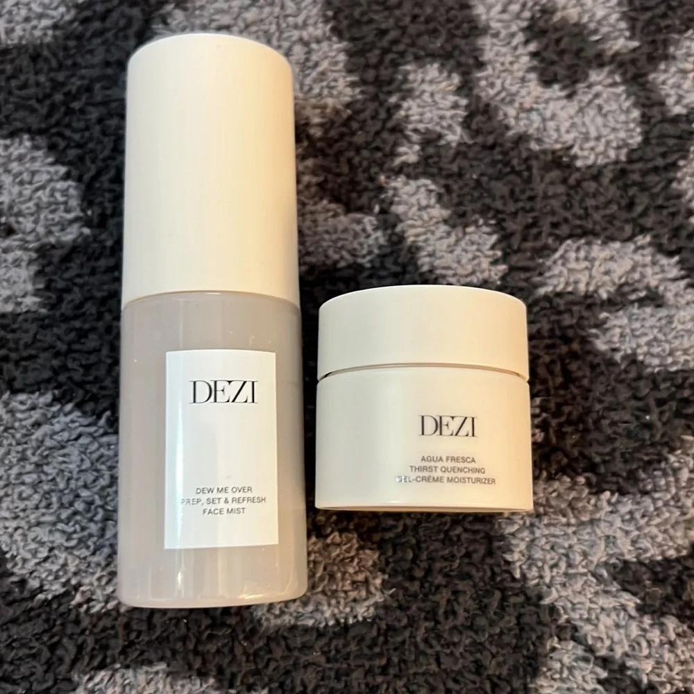 Dezi Skin DEW ME FRESCA  Two Piece Travel Set